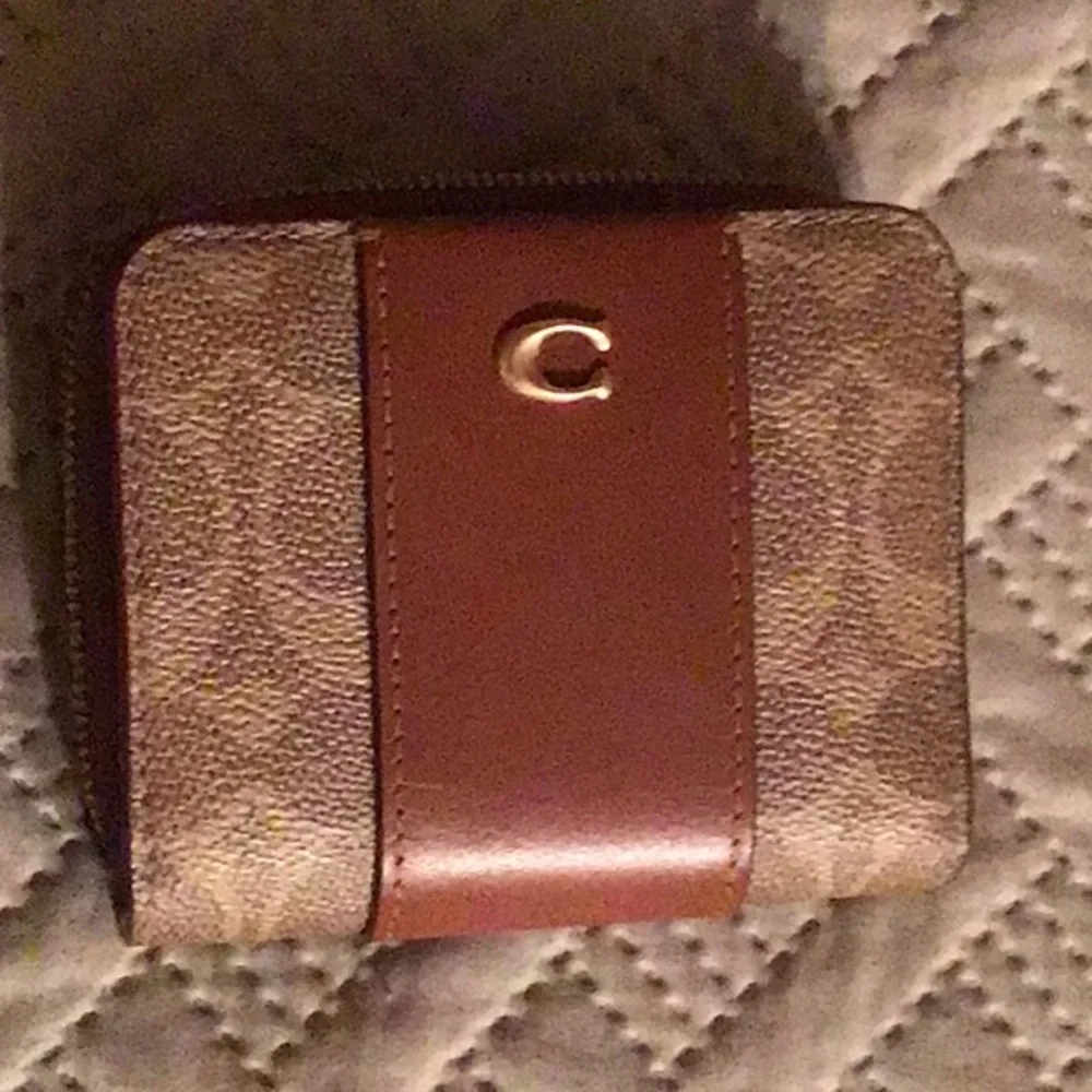 Coach Wallet - Picture 1 of 3